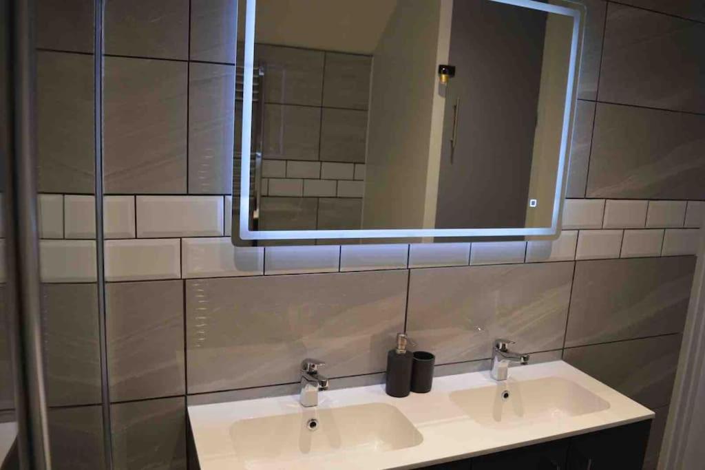 הוילה Unique 4 Bed House In Derby Perfect For Contractors And Families מראה חיצוני תמונה