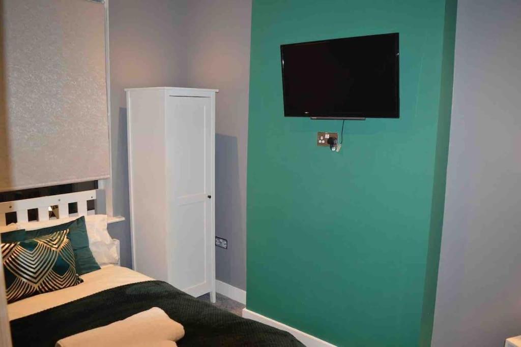 הוילה Unique 4 Bed House In Derby Perfect For Contractors And Families מראה חיצוני תמונה
