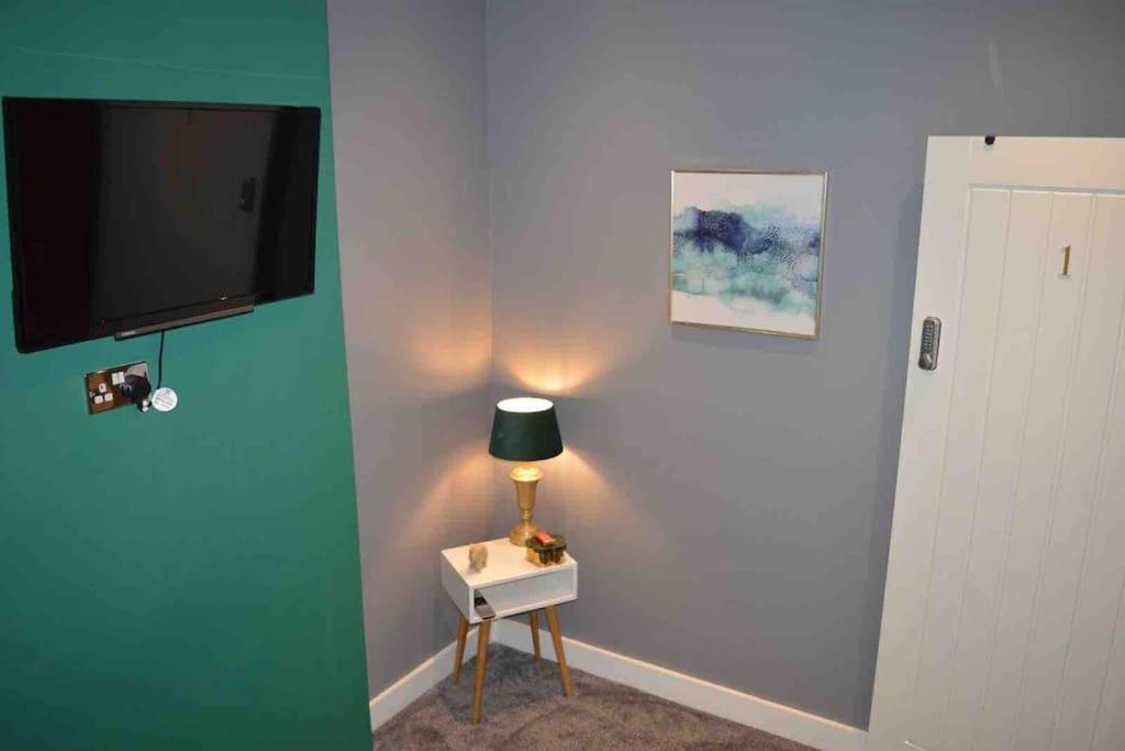 הוילה Unique 4 Bed House In Derby Perfect For Contractors And Families מראה חיצוני תמונה